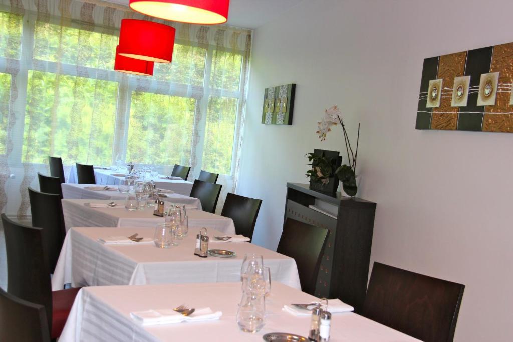 Albert Premier Hotel Bagnoles-de-l'Orne Buitenkant foto
