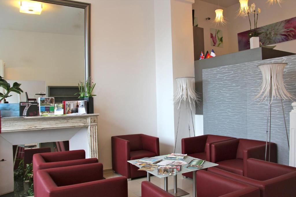 Albert Premier Hotel Bagnoles-de-l'Orne Buitenkant foto