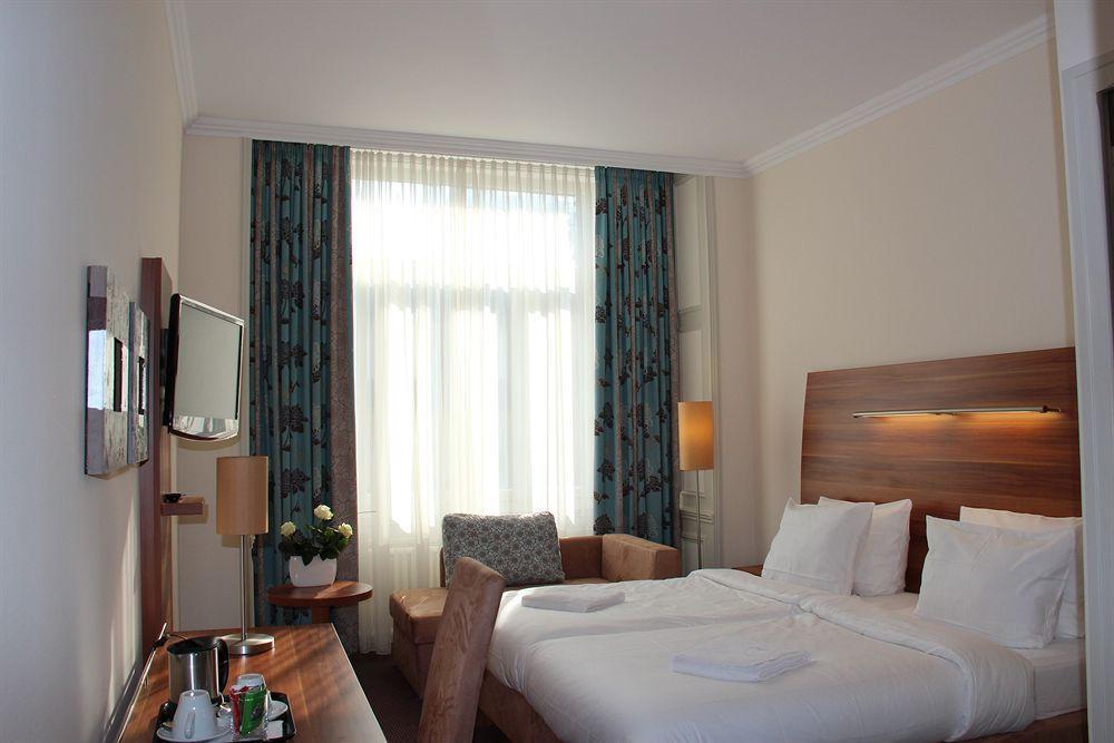 Albert Premier Hotel Bagnoles-de-l'Orne Buitenkant foto