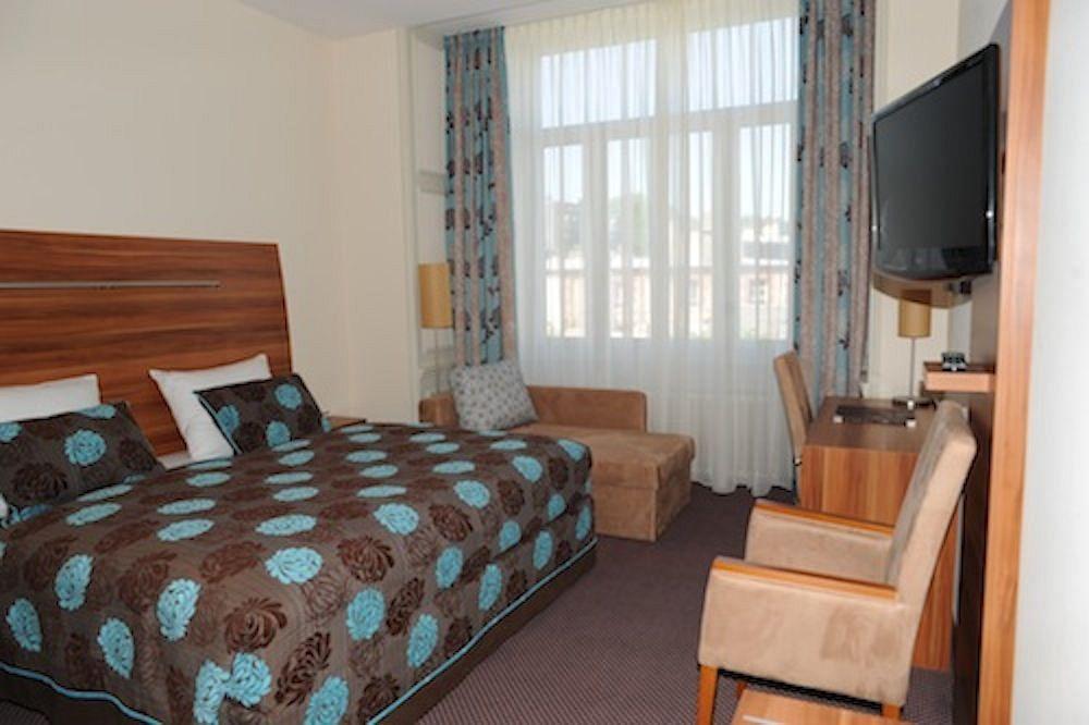 Albert Premier Hotel Bagnoles-de-l'Orne Buitenkant foto