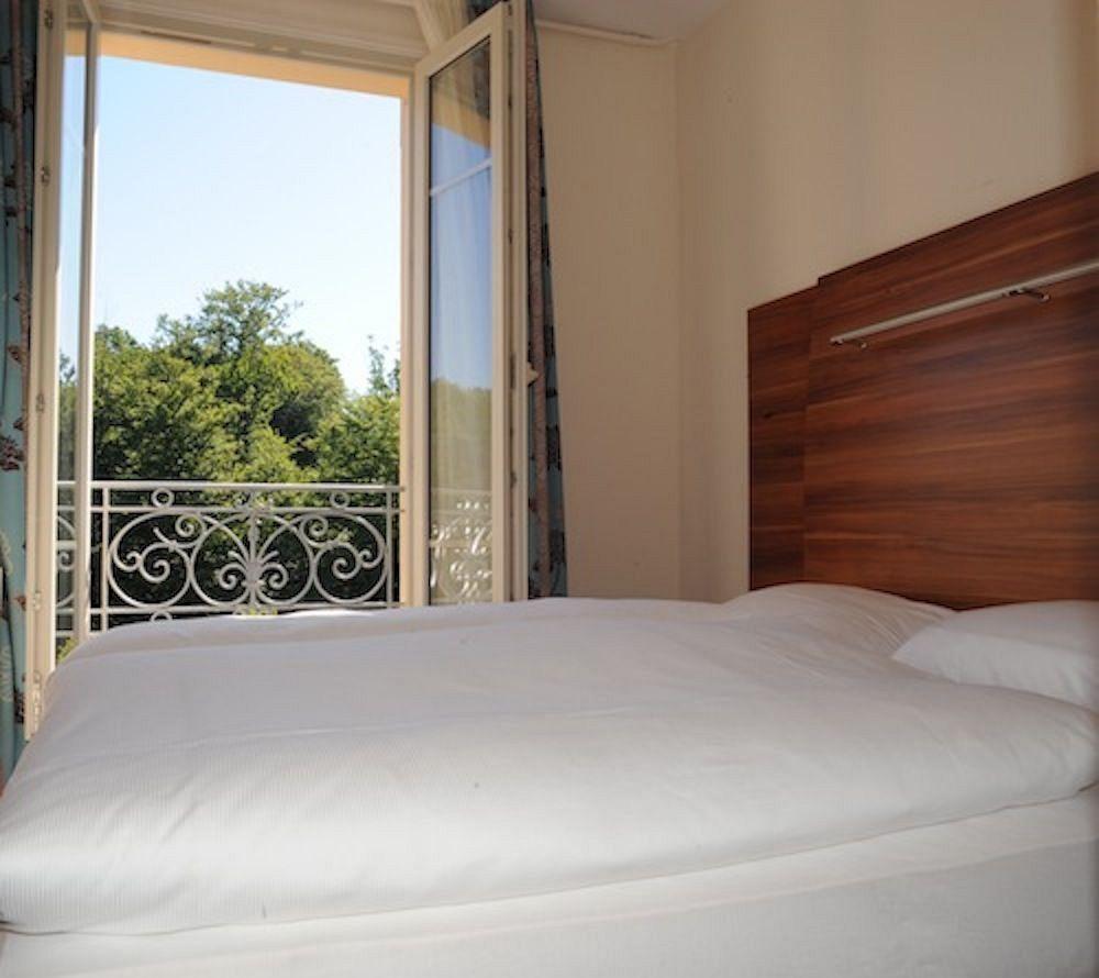 Albert Premier Hotel Bagnoles-de-l'Orne Buitenkant foto